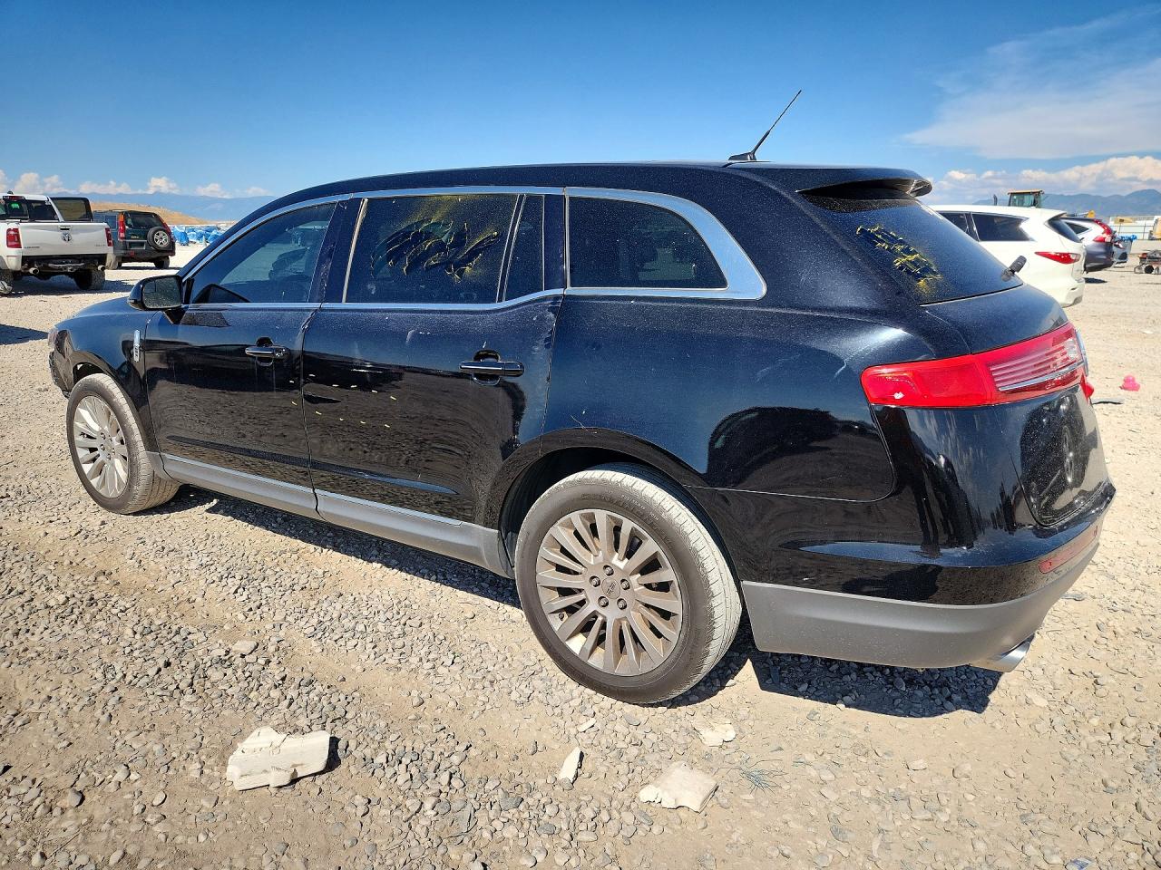 2012 Lincoln Mkt Black vin: 2LMHJ5AT3CBL51557
