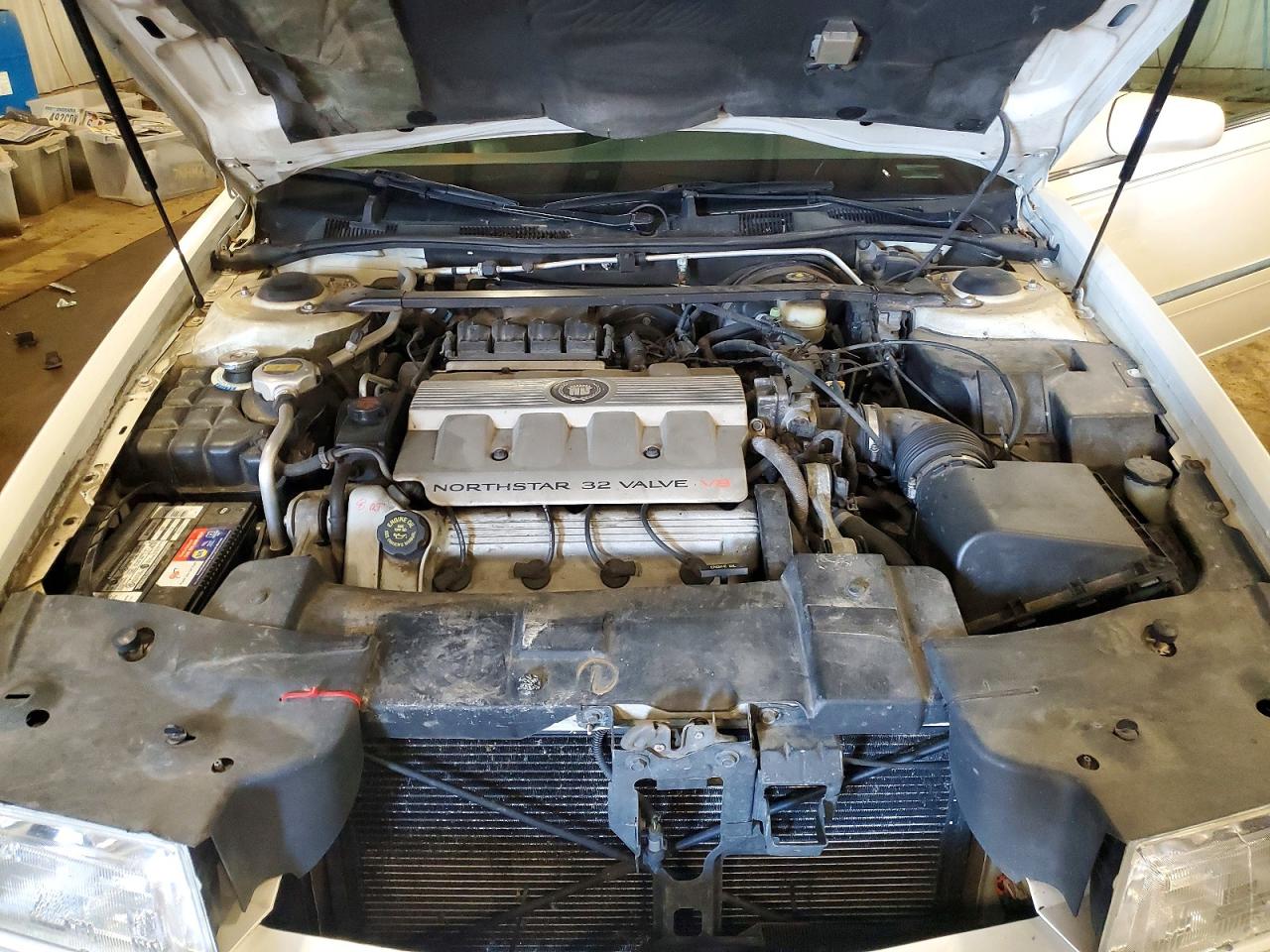 1999 Cadillac Eldorado Touring White vin: 1G6ET1295XU606785