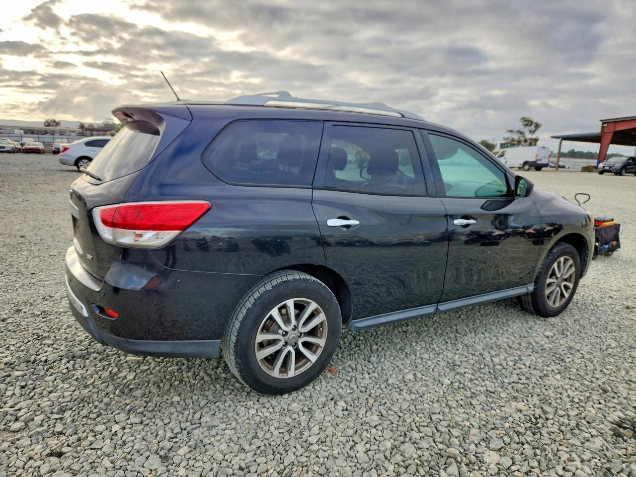 2013 Nissan Pathfinder S Black vin: 5N1AR2MN3DC626699