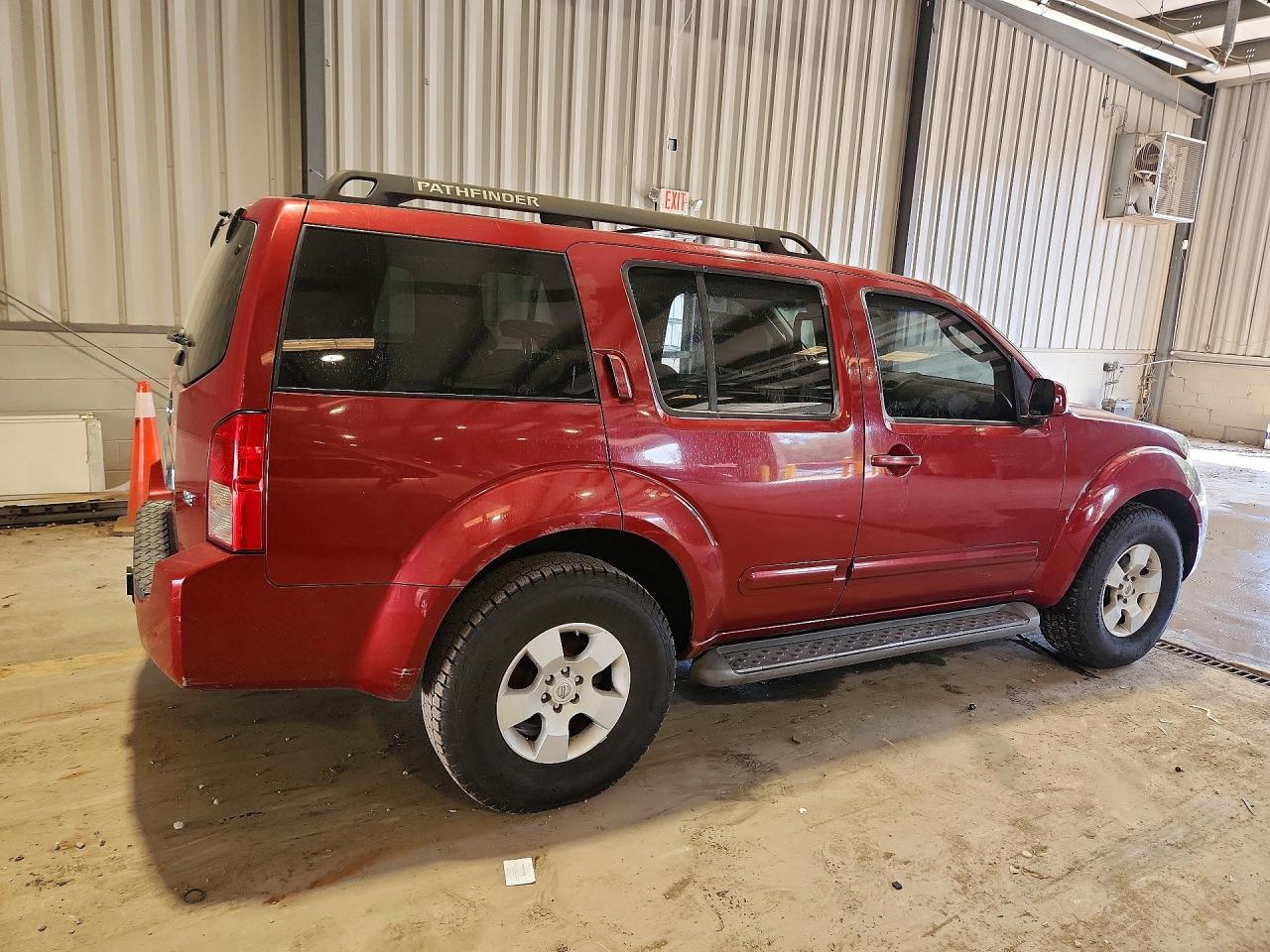 2006 Nissan Pathfinder S Red vin: 5N1AR18W86C607677