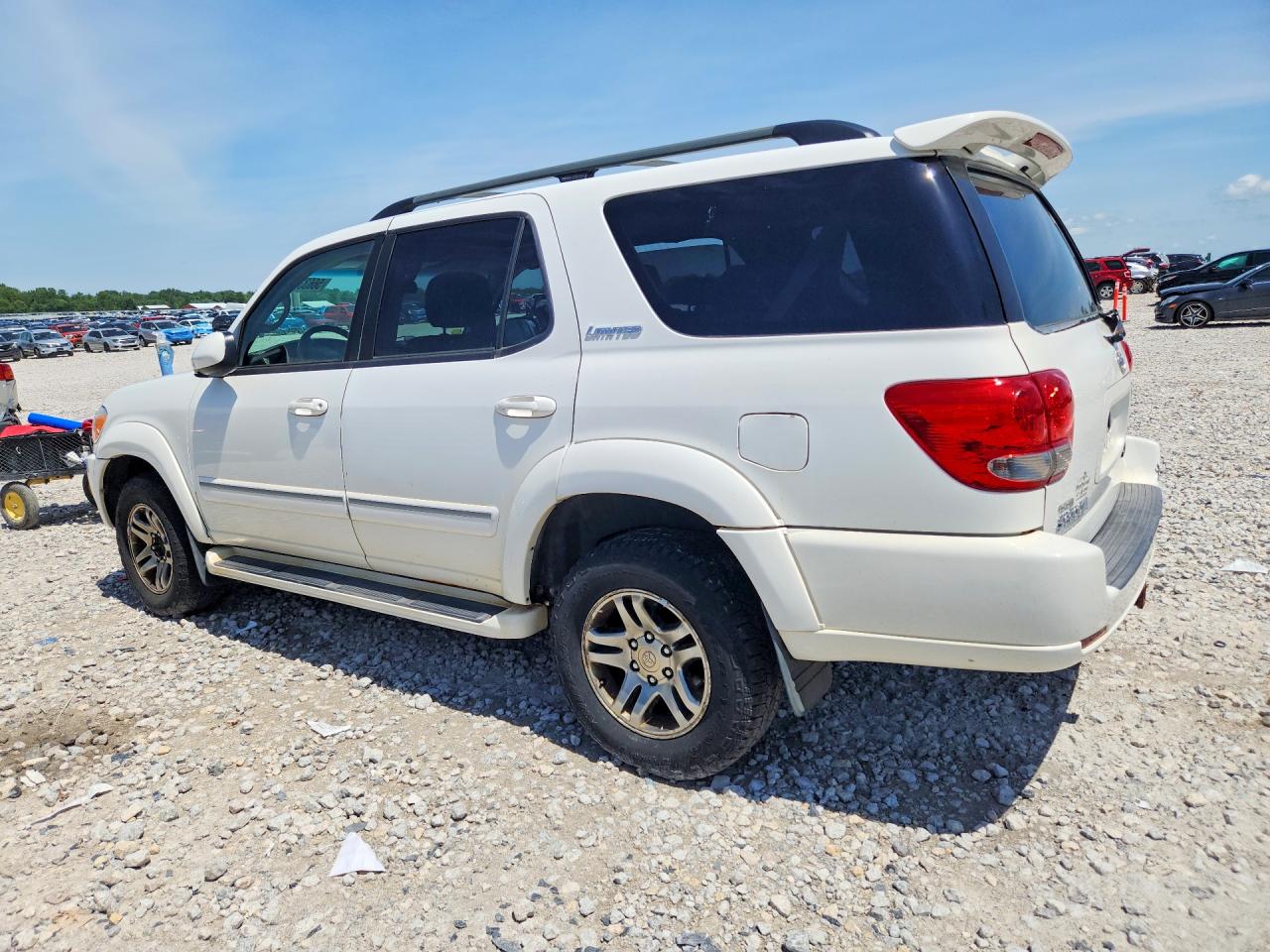 2005 Toyota Sequoia Limited White vin: 5TDBT48A45S252164
