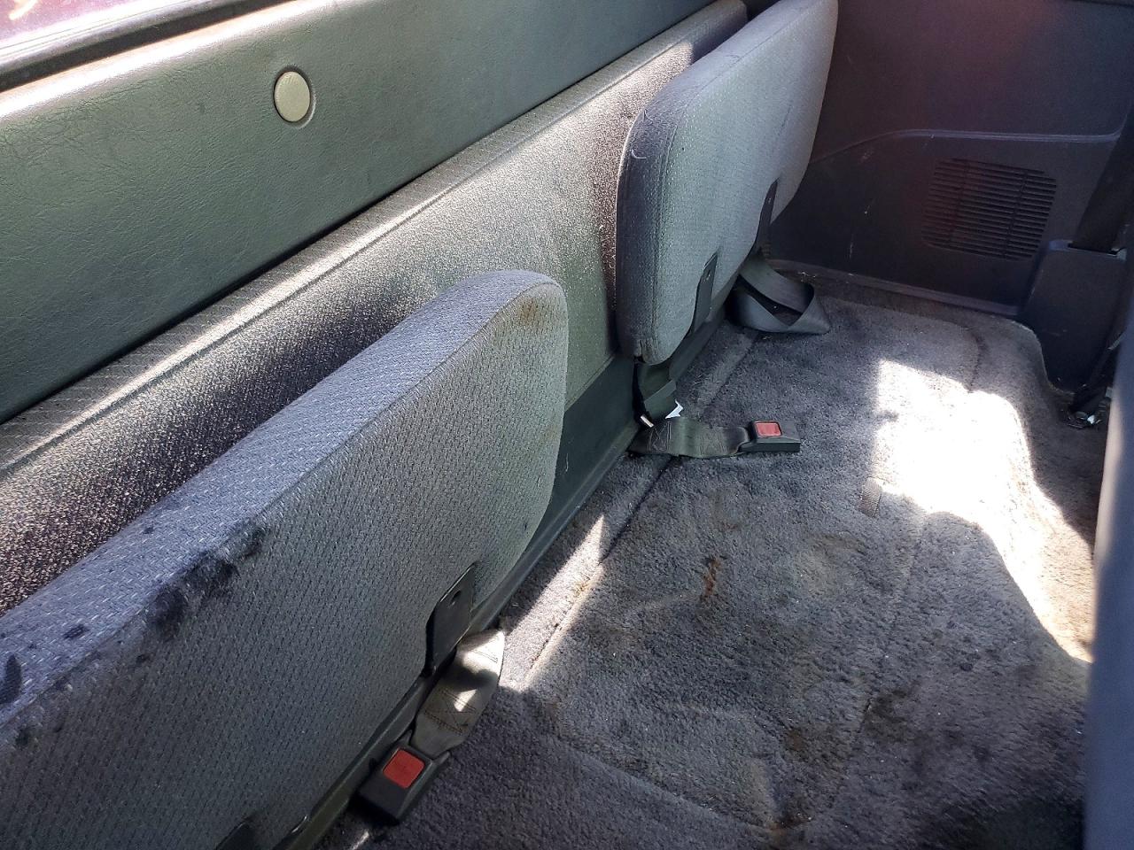 1991 Mazda B2600 Cab Plus Red vin: JM2UF3143M0116622
