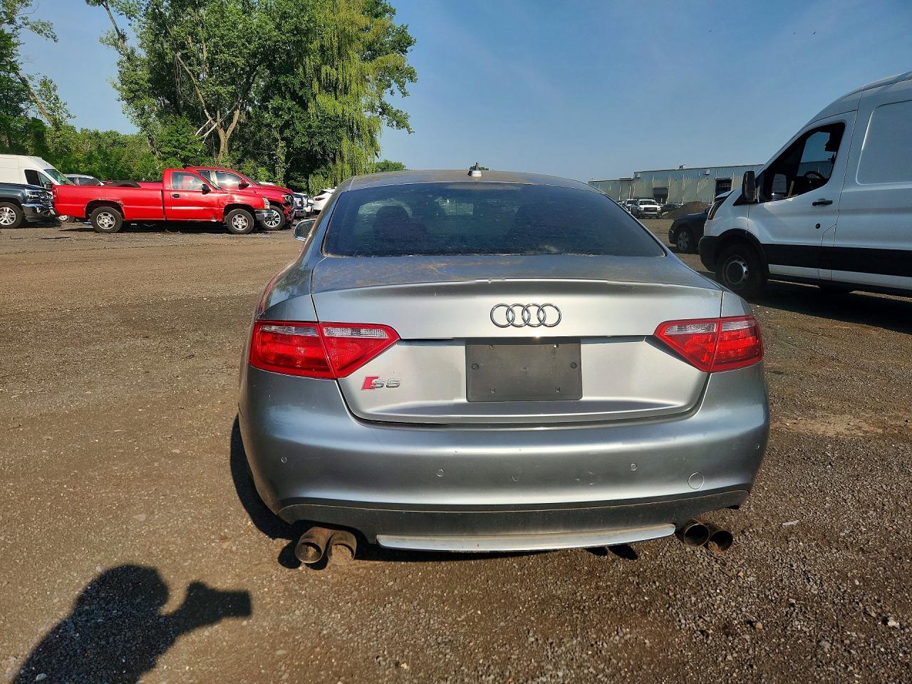 2009 Audi S5 Quattro Gray vin: WAURV78T69A028003