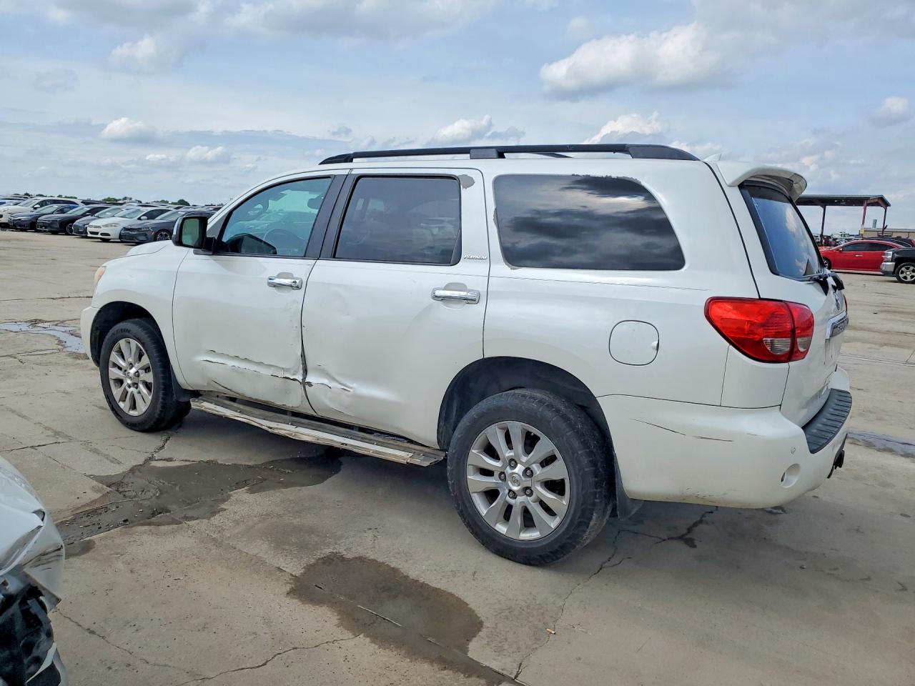 2013 Toyota Sequoia Platinum White vin: 5TDYY5G1XDS049622