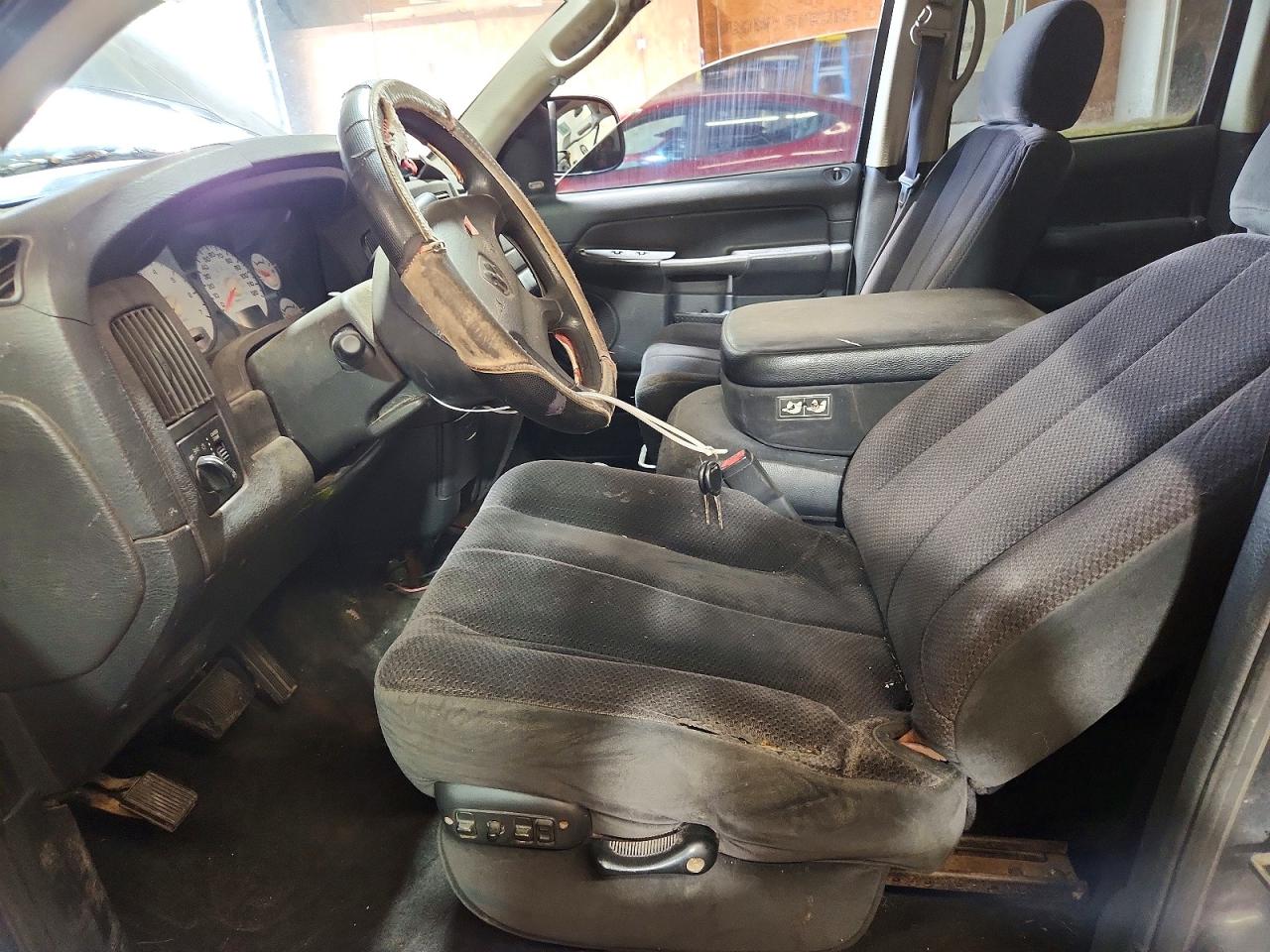 2003 Dodge Ram 1500 St Серый vin: 1D7HU18N53J585353