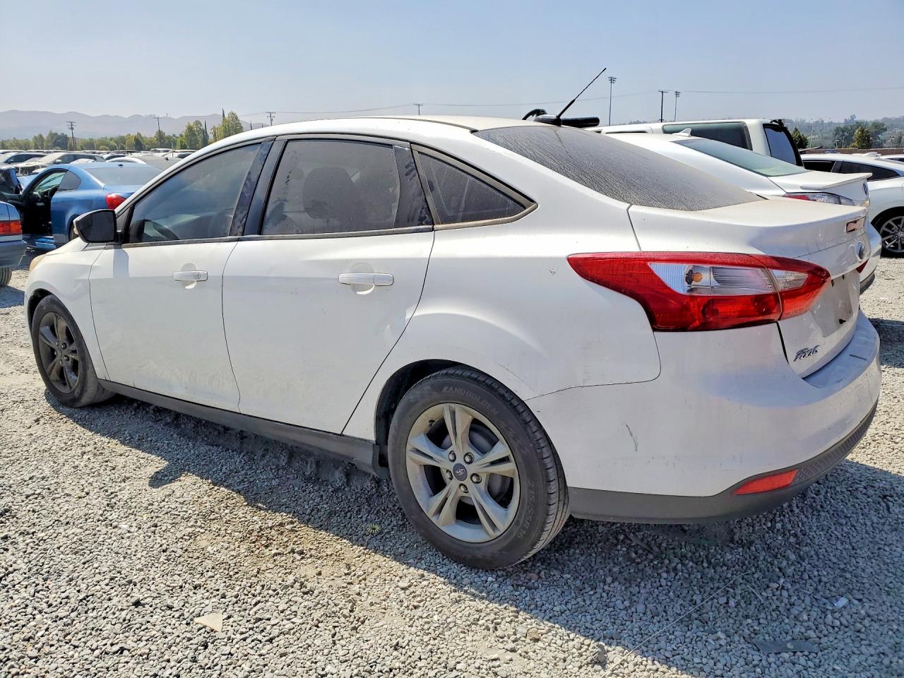 2014 Ford Focus Se White vin: 1FADP3F27EL110840