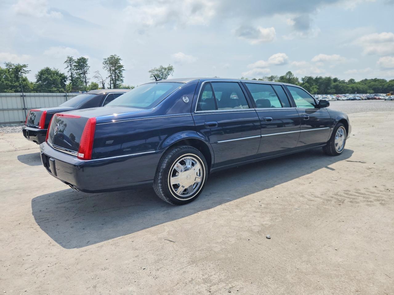 2007 Cadillac Professional Chassis Синий vin: 1GEEH96YX7U550428