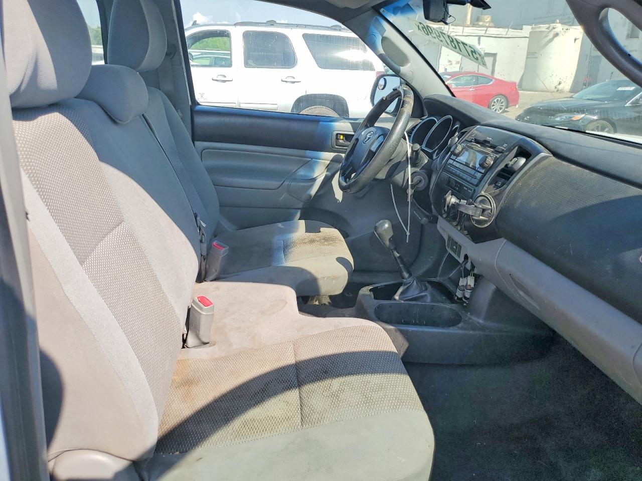 2012 Toyota Tacoma Base White vin: 5TFNX4CN3CX016477