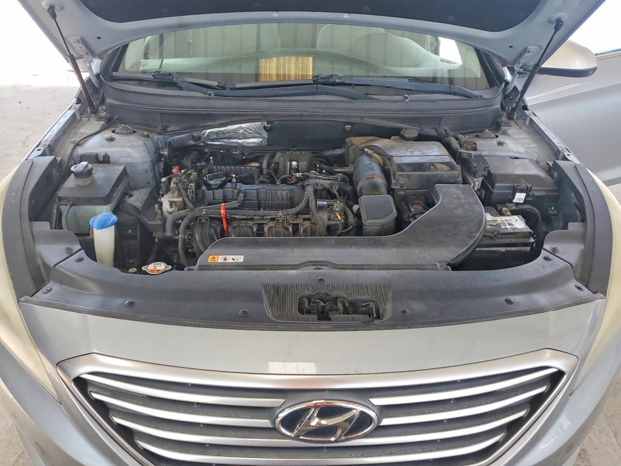 2015 Hyundai Sonata Se Silver vin: 5NPE24AF0FH018004