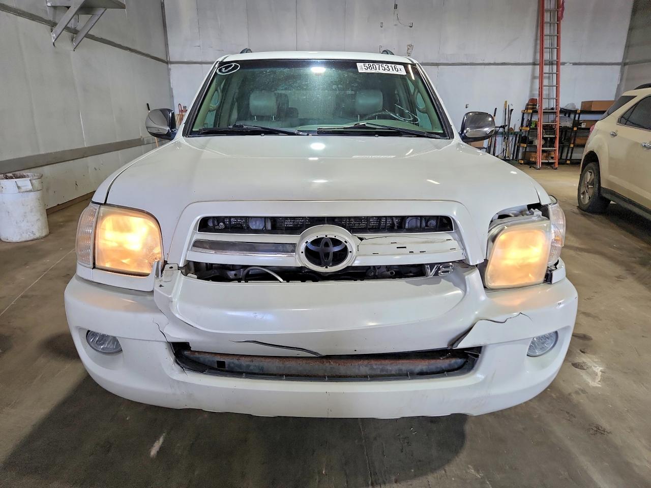 2007 Toyota Sequoia Limited White vin: 5TDBT48A87S288376