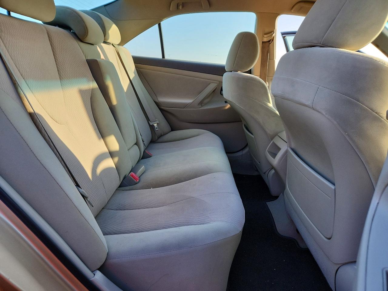 2011 Toyota Camry Base Gold vin: 4T4BF3EK3BR124246