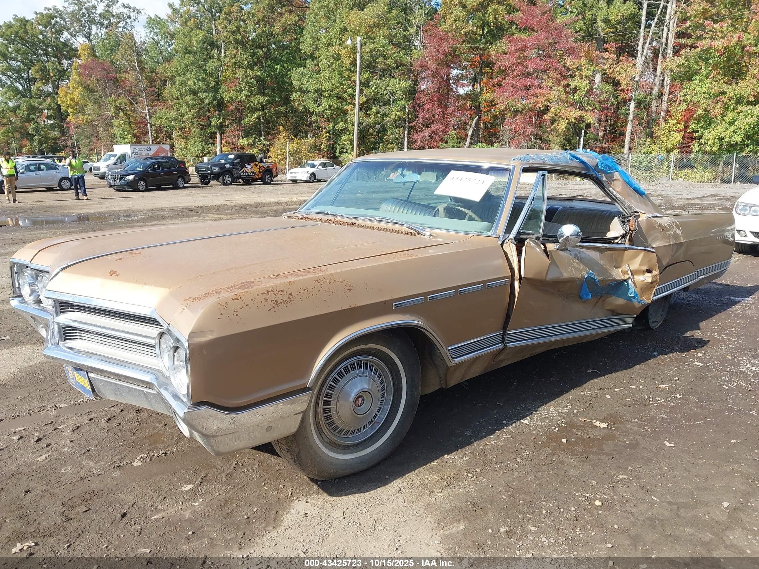 1965 Buick Electra   Beige vin: 484375H297221    
