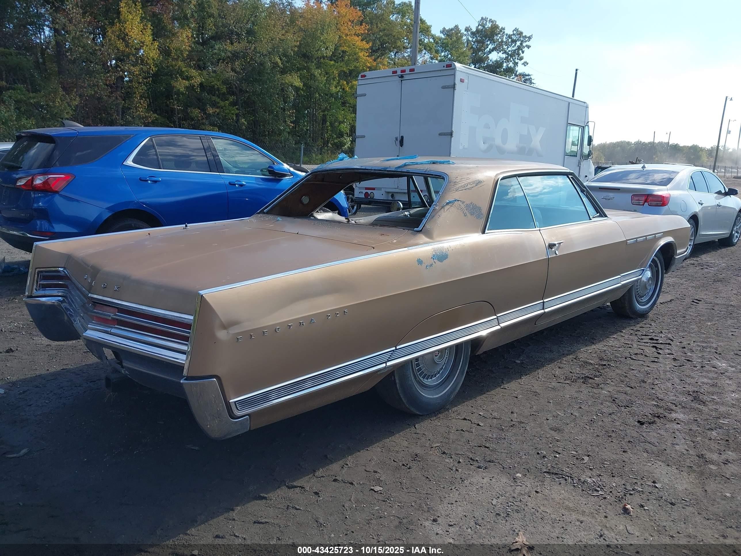 1965 Buick Electra   Beige vin: 484375H297221    