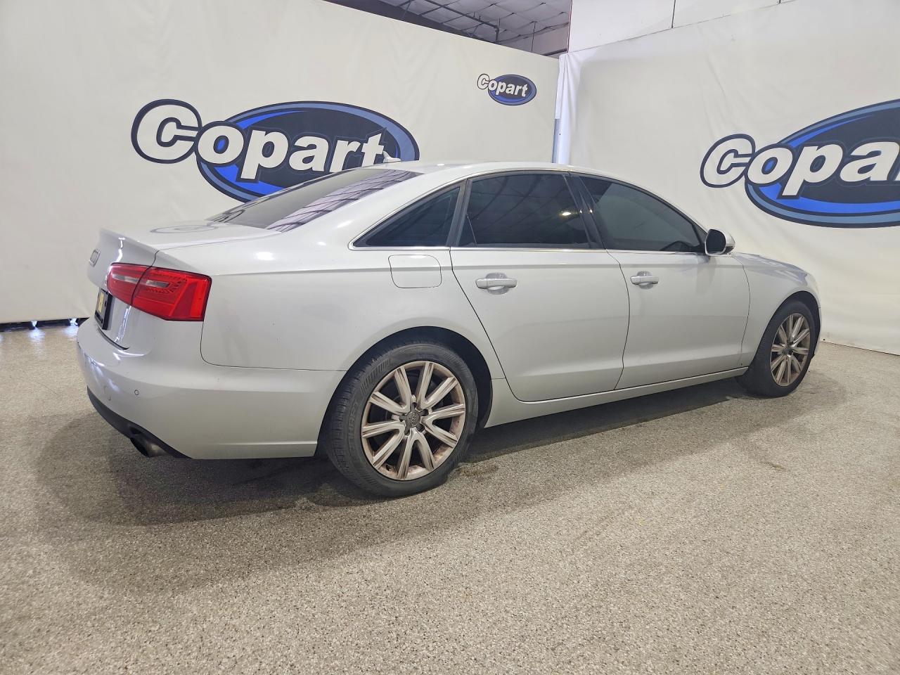 2014 Audi A6 Premium Plus Silver vin: WAUGFAFC8EN069451
