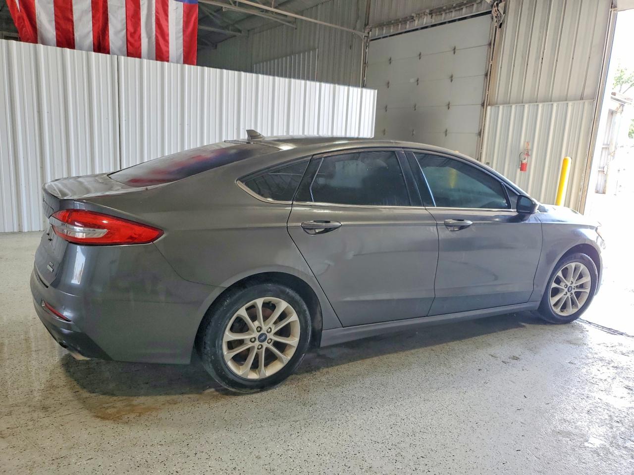 2020 Ford Fusion Se Gray vin: 3FA6P0HD4LR168456