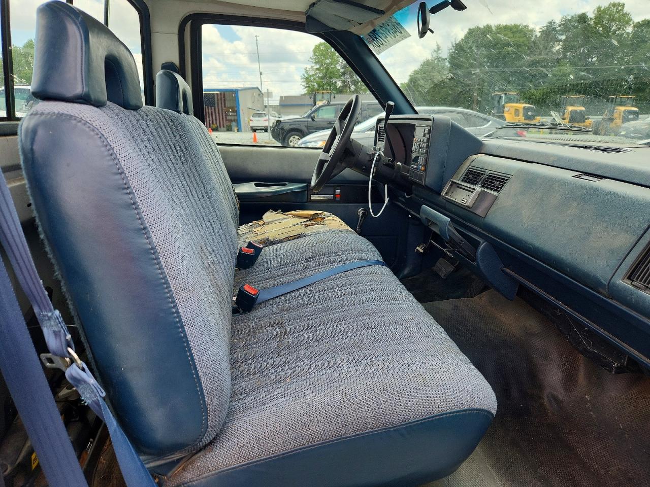 1993 Chevrolet Gmt-400 C1500 White vin: 1GCDC14Z1PE213110