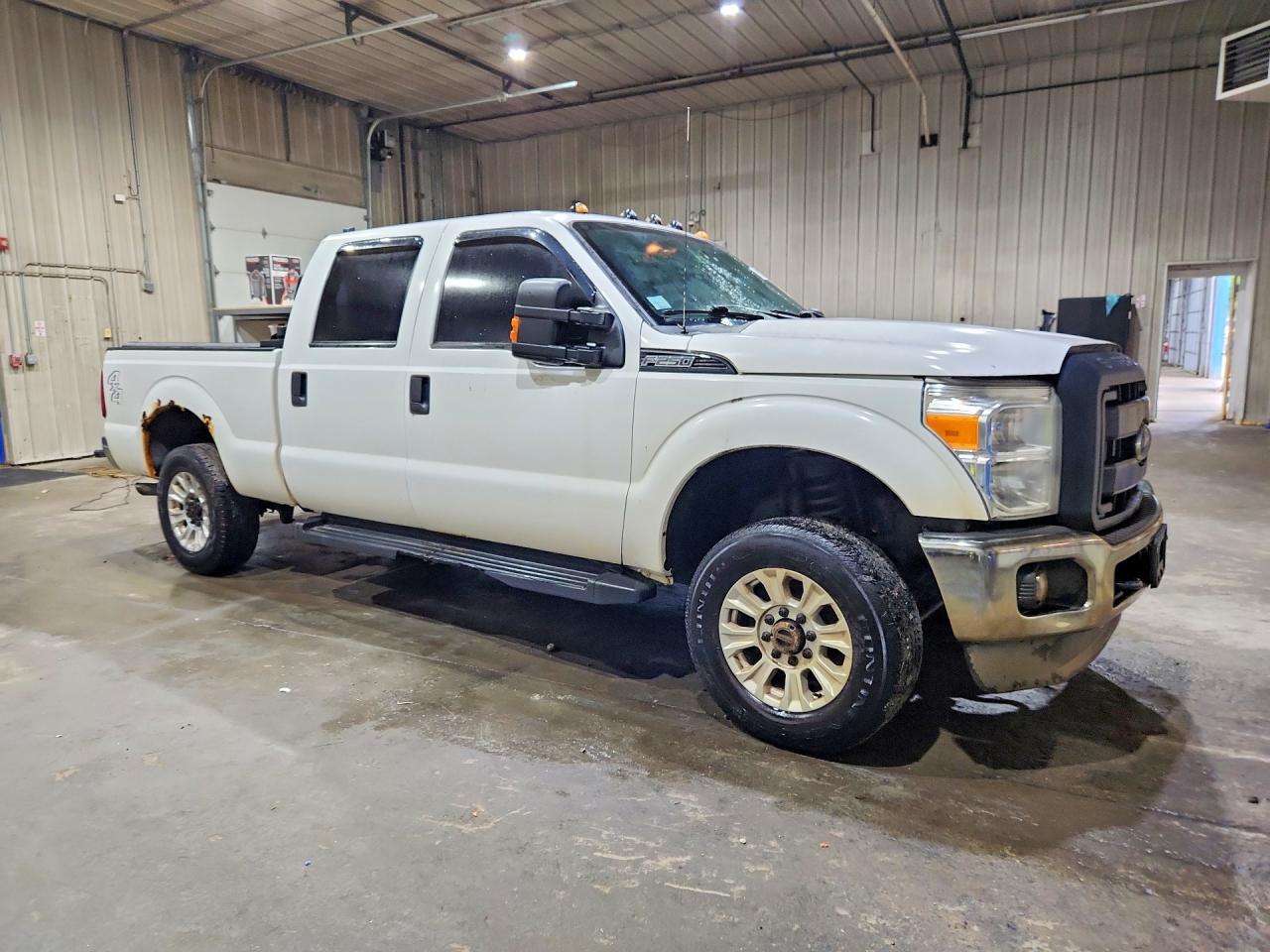 2013 Ford F250 Super Duty Белый vin: 1FT7W2B68DEA95555