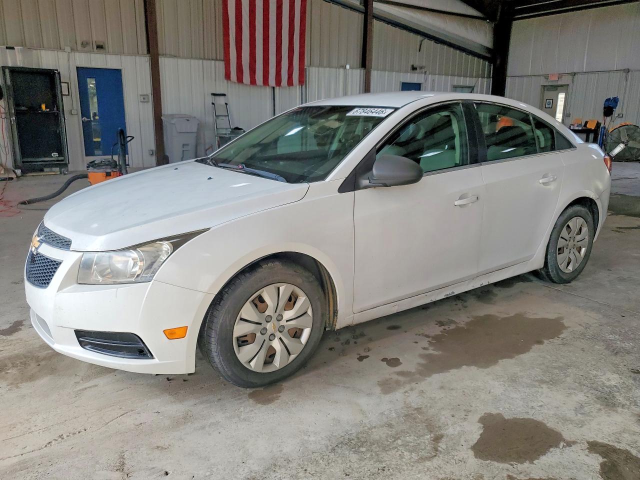 2012 Chevrolet Cruze Ls White vin: 1G1PC5SH8C7238267