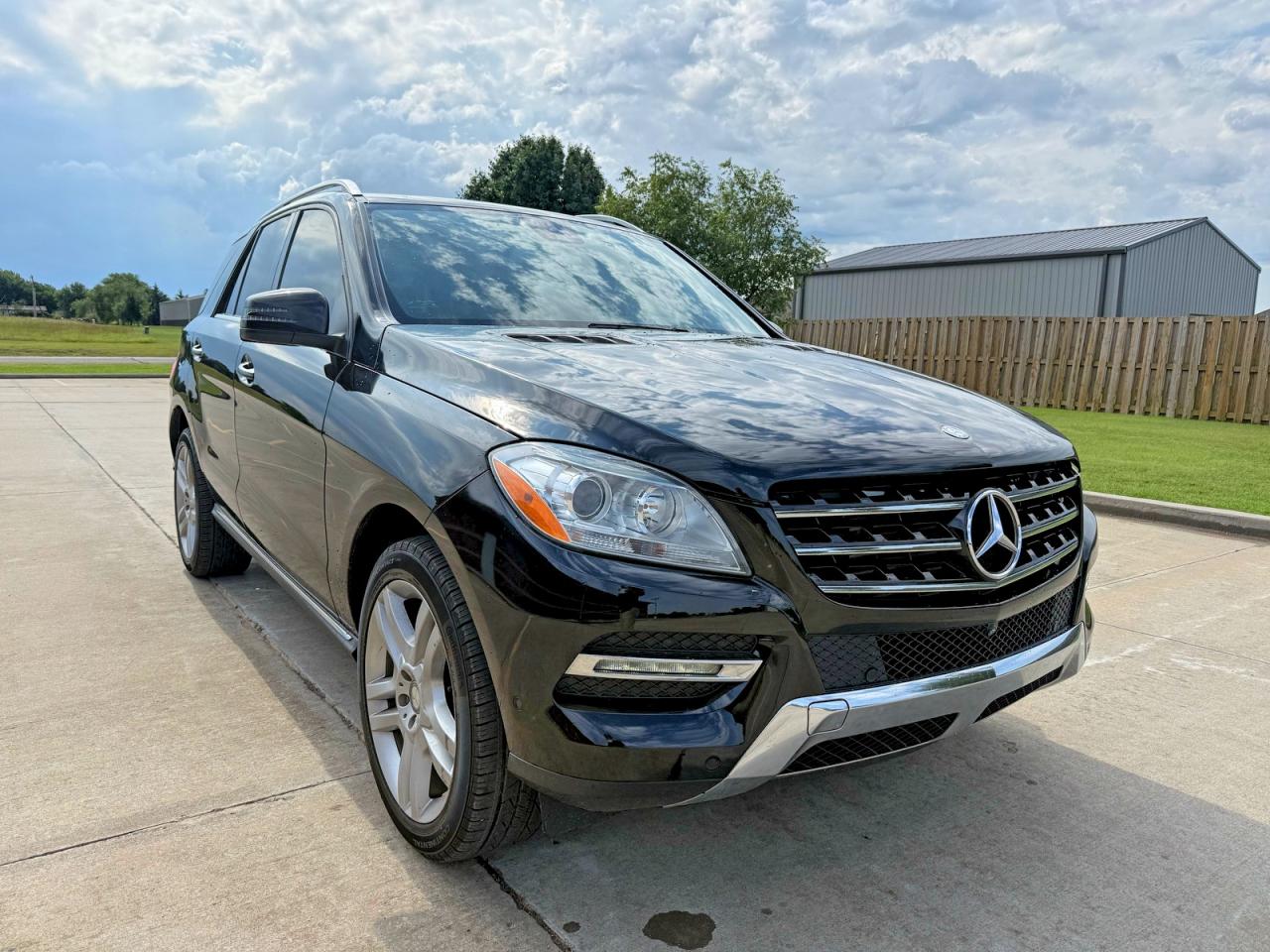 2015 Mercedes-benz Ml 250 Bluetec Черный vin: 4JGDA0EB1FA503026