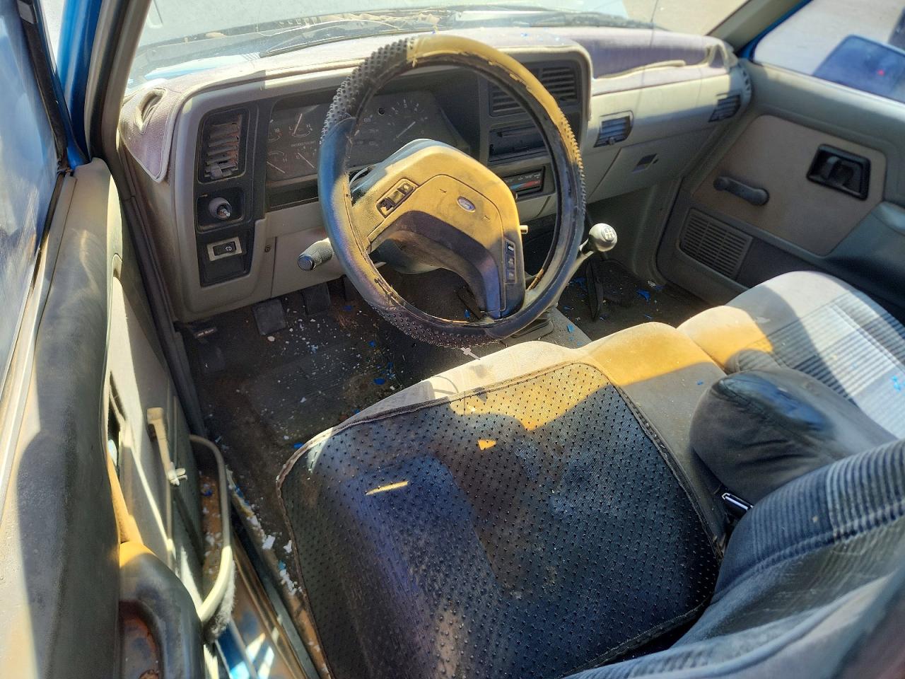 1992 Ford Ranger Blue vin: 1FTCR14U0NPA30572