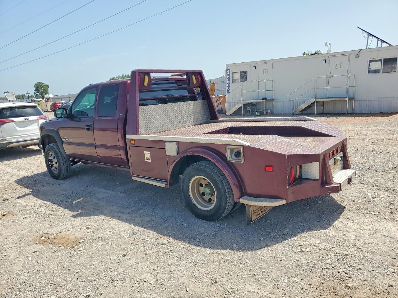 2001 Gmc New Sierra K3500 Maroon vin: 1GDJK39111F171989