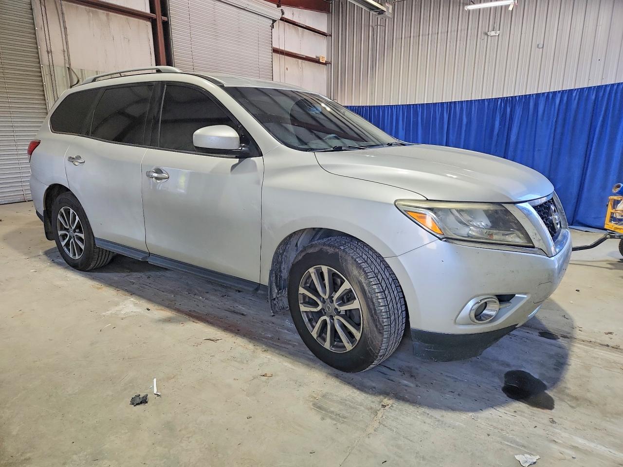 2015 Nissan Pathfinder Sv Silver vin: 5N1AR2MM3FC624414
