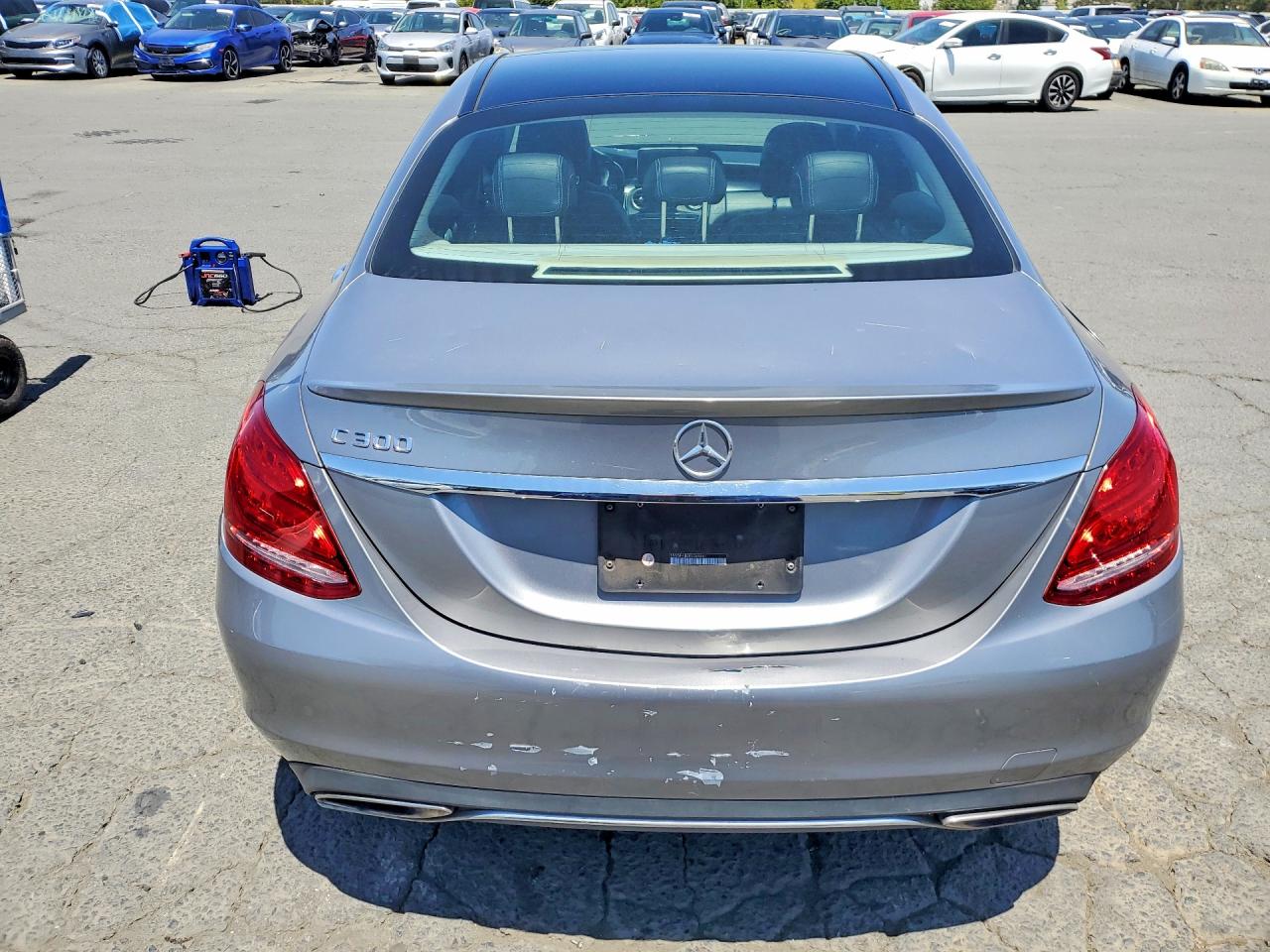 2015 Mercedes-benz C 300 Silver vin: 55SWF4JB3FU065661