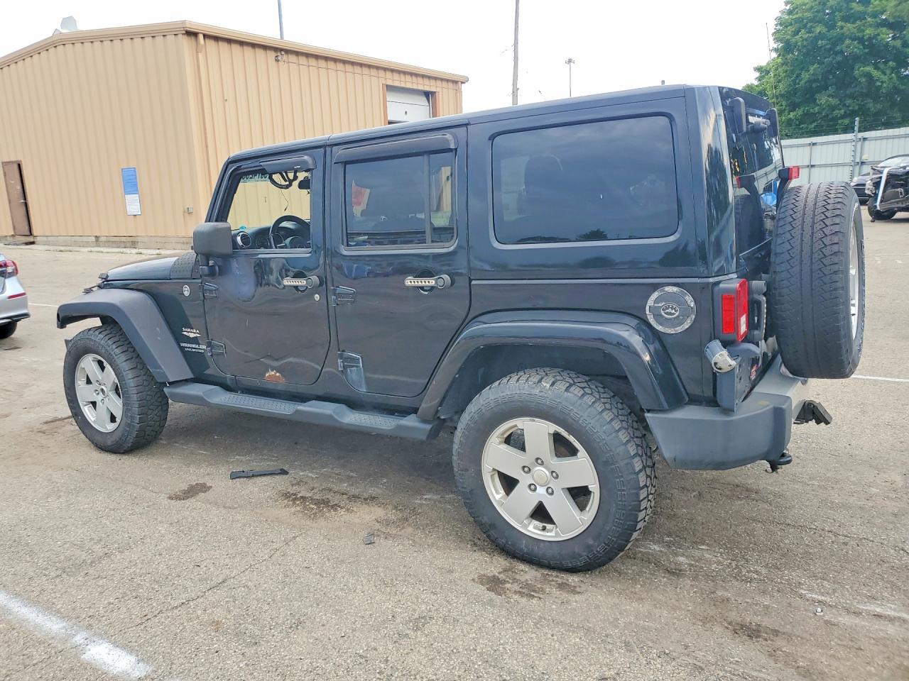 2012 Jeep Wrangler Unlimited Sahara Black vin: 1C4BJWEG2CL113370