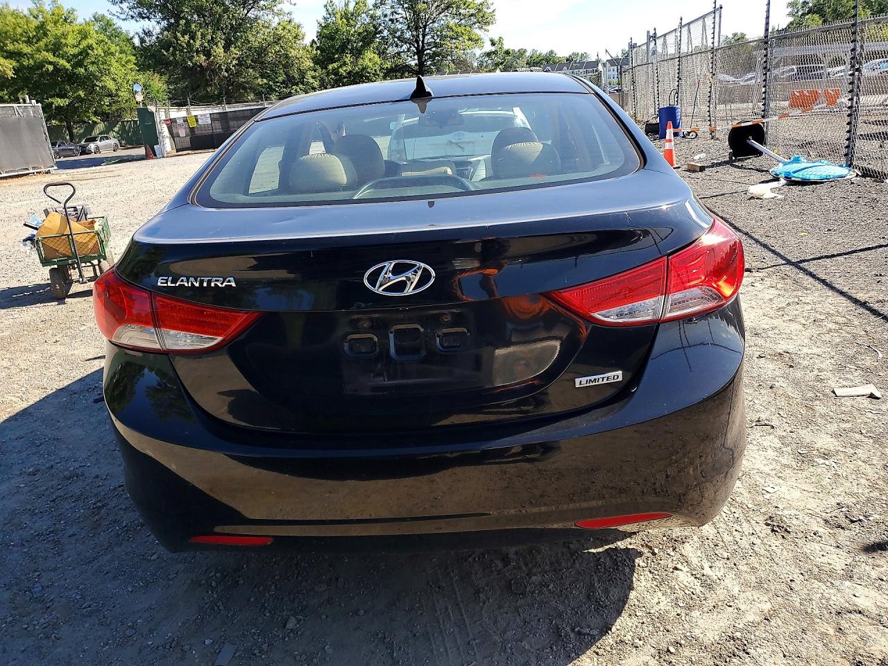2013 Hyundai Elantra Limited Черный vin: 5NPDH4AE9DH192765