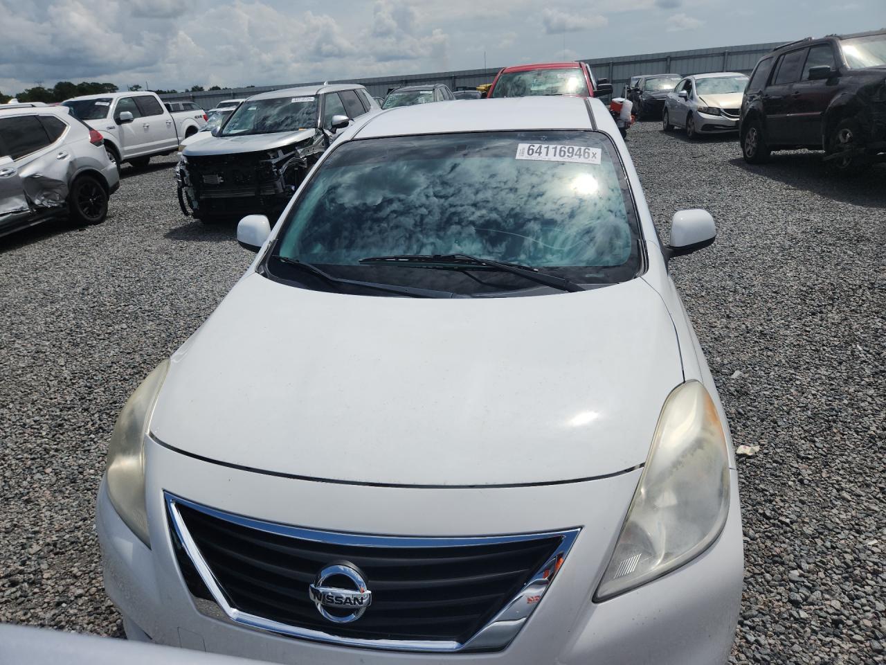 2013 Nissan Versa 1.6 S White vin: 3N1CN7AP8DL853504