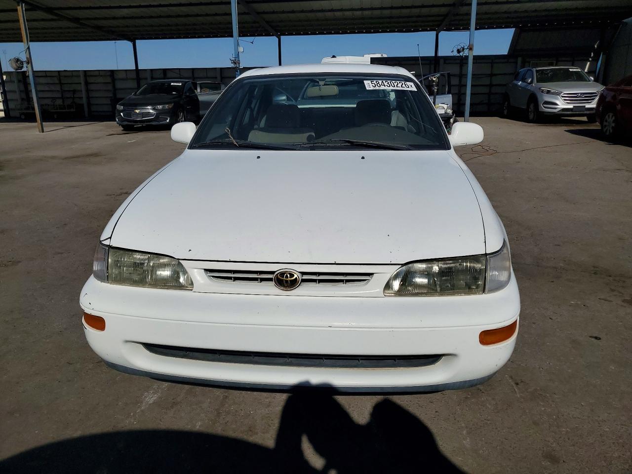 1997 Toyota Corolla Dx Белый vin: 1NXBB02E9VZ515263