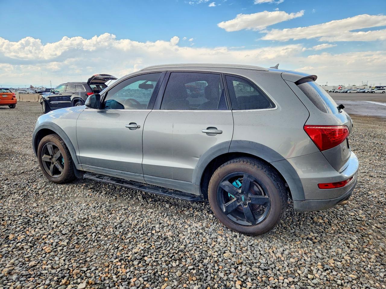 2010 Audi Q5 Premium Plus Silver vin: WA1LKAFP3AA102870