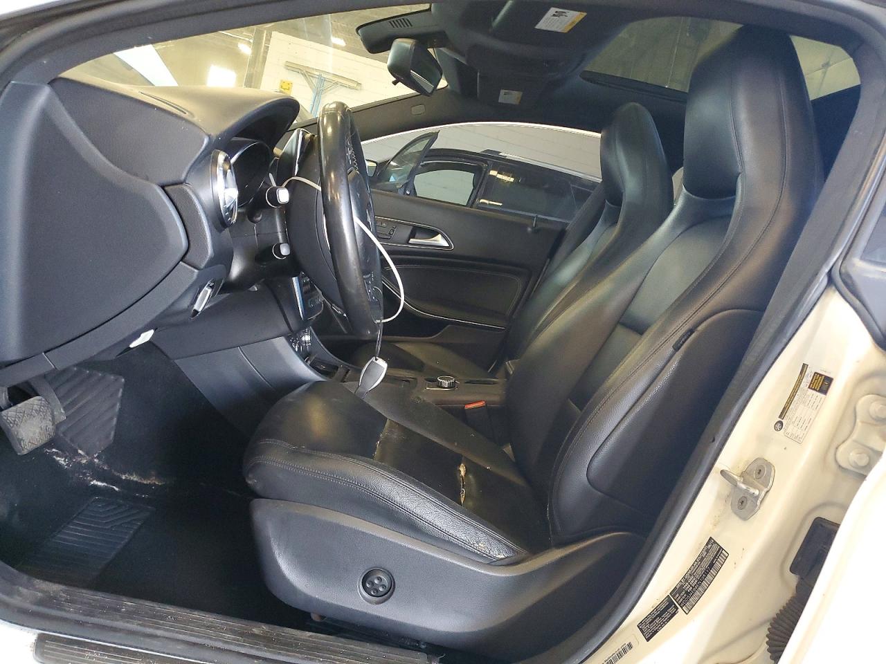 2014 Mercedes-benz Cla 250 White vin: WDDSJ4EB8EN105117