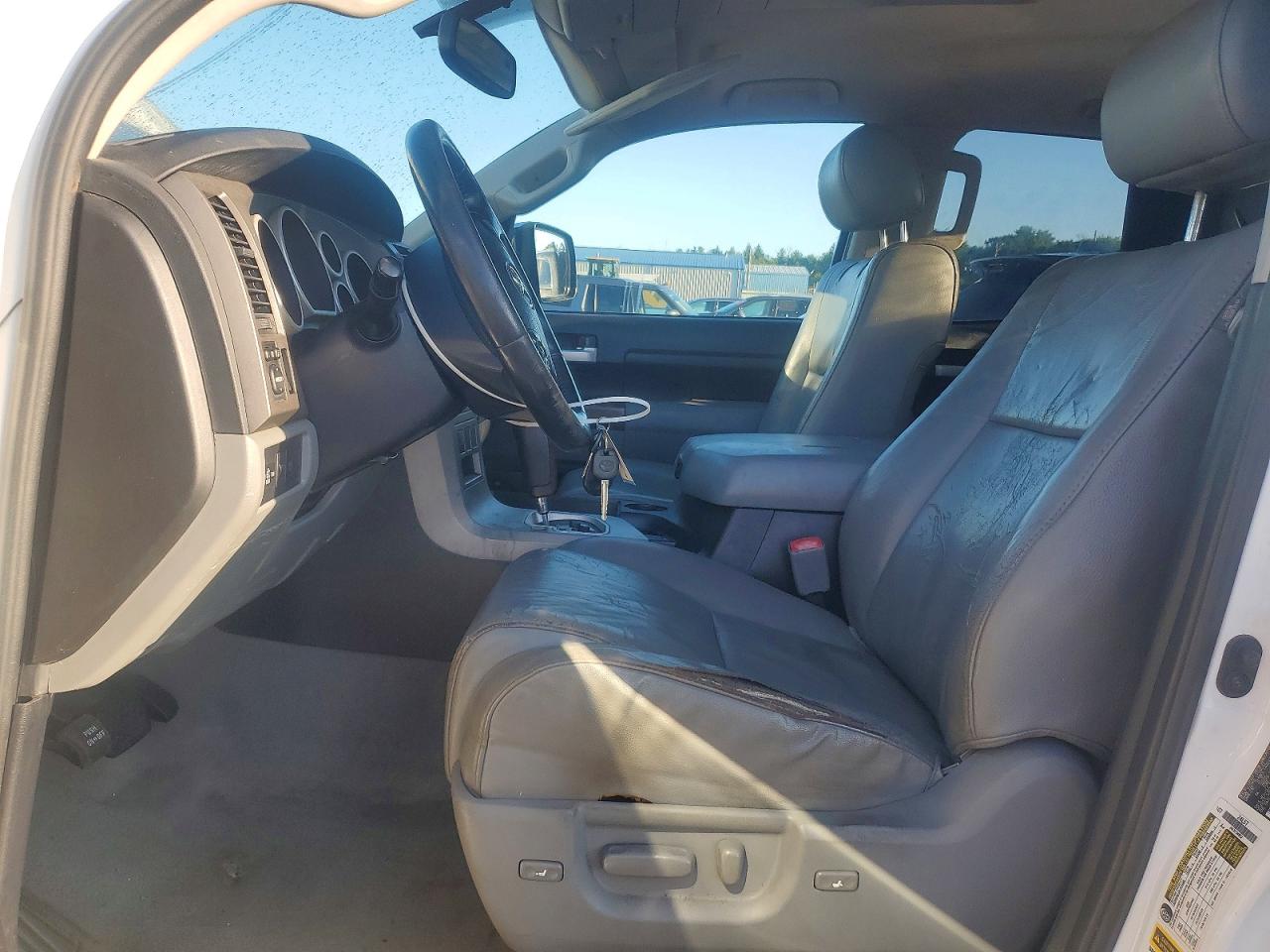 2010 Toyota Tundra Double Cab Limited White vin: 5TFBY5F16AX124121