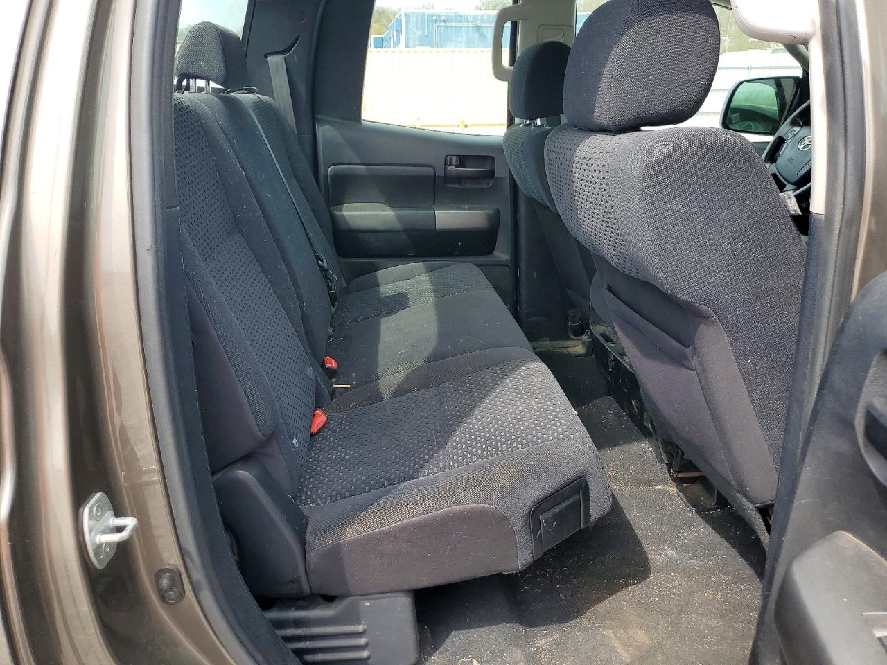 2010 Toyota Tundra Double Cab Sr5 Brown vin: 5TFUM5F10AX013679