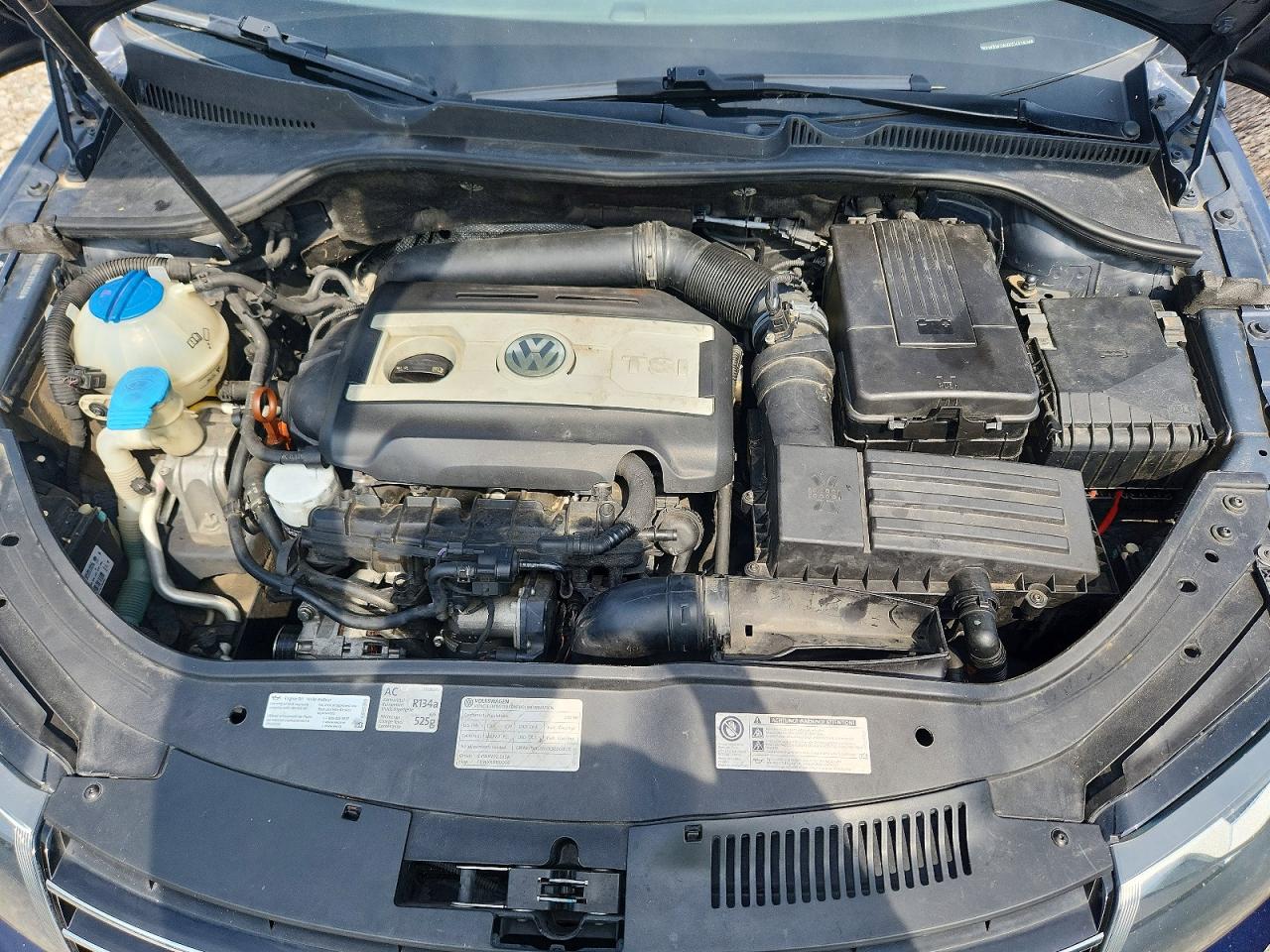 2012 Volkswagen Eos Komfort Blue vin: WVWBW7AHXCV014046