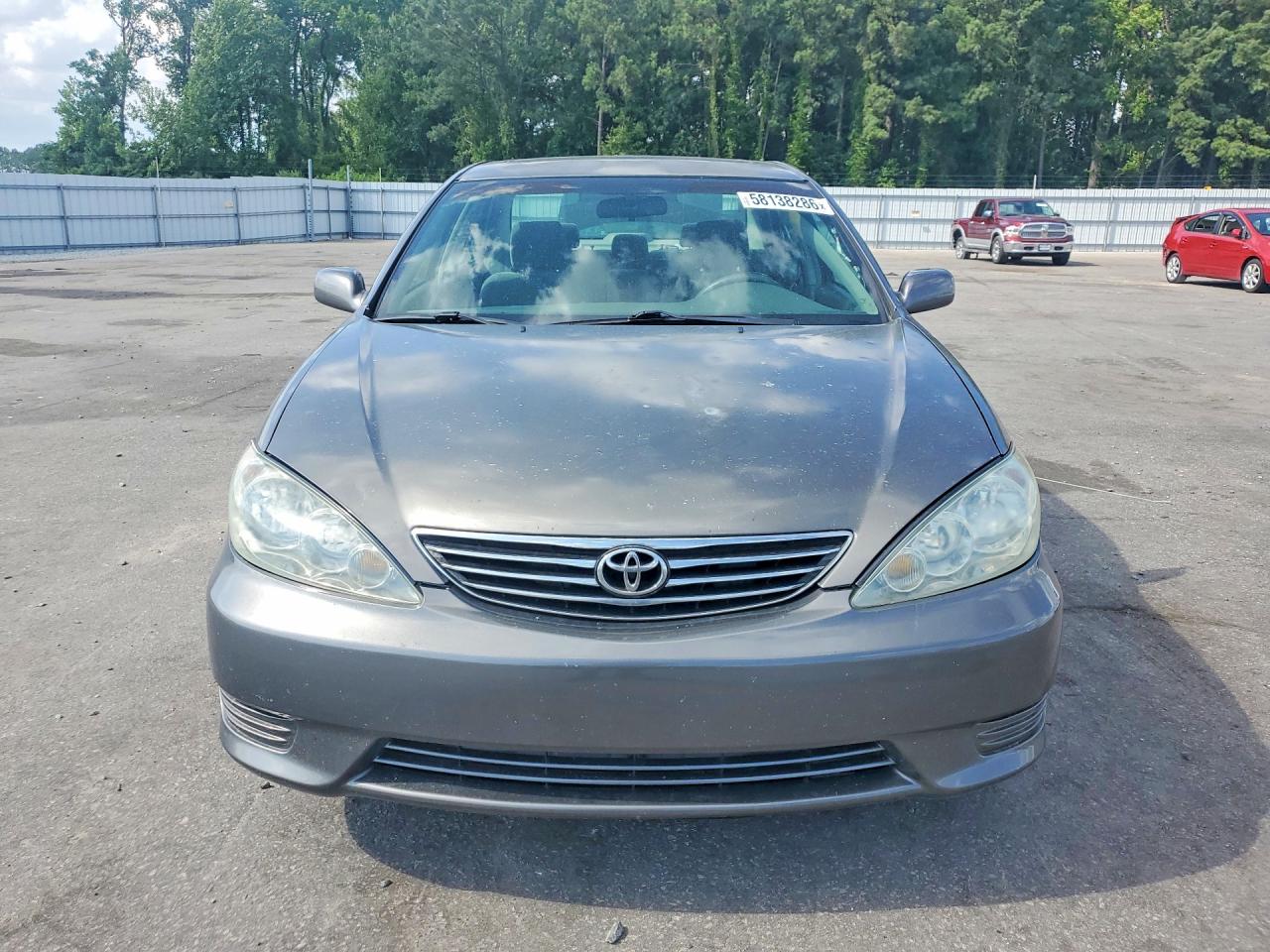 2005 Toyota Camry Le Gray vin: 4T1BE32K65U545027
