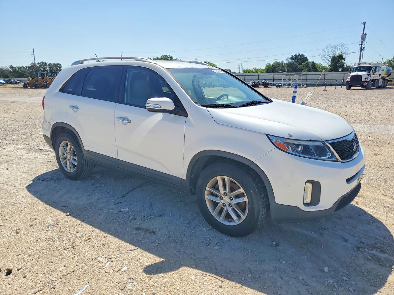 2014 Kia Sorento Lx White vin: 5XYKT3A64EG497057