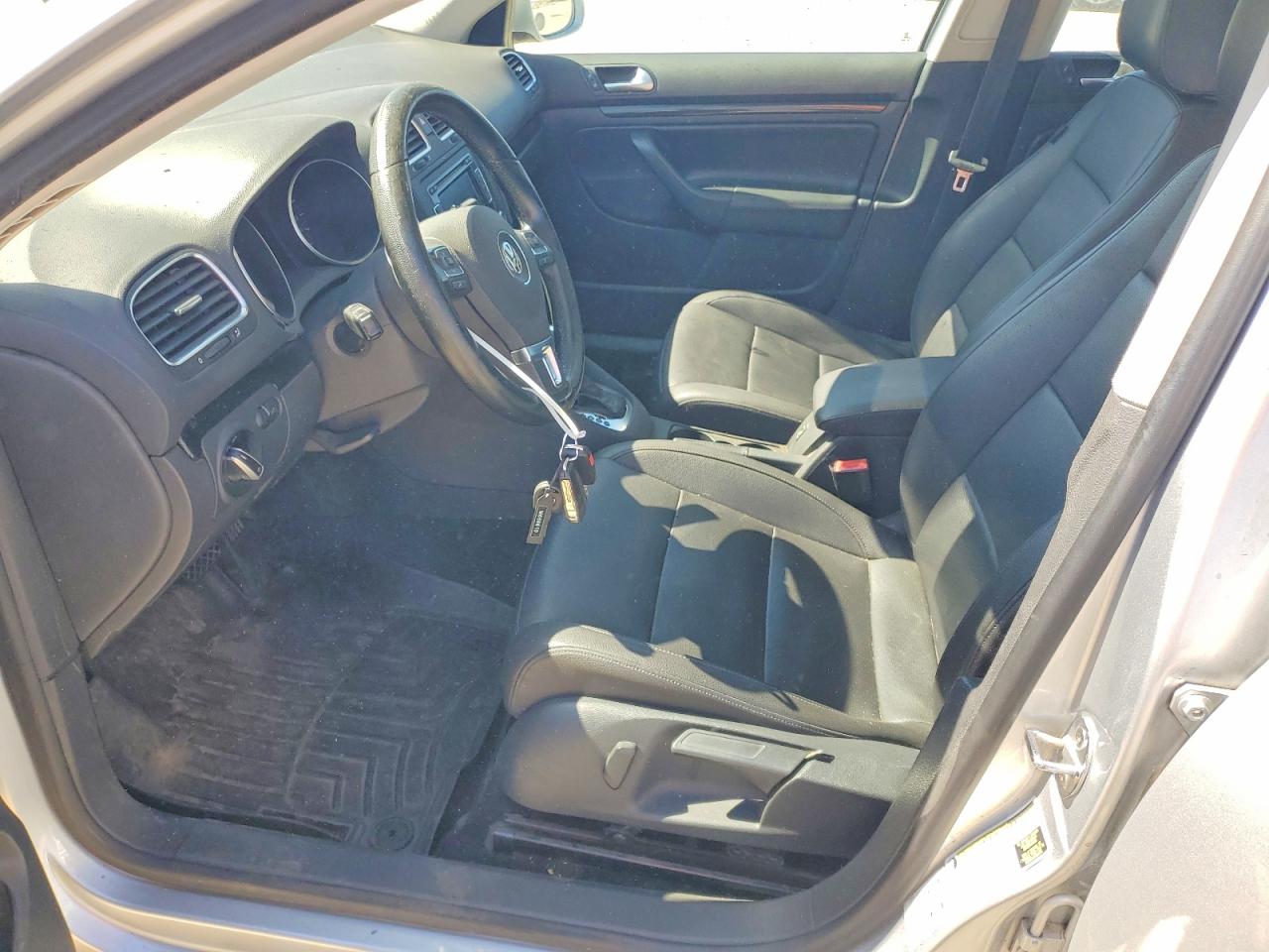 2013 Volkswagen Jetta S Silver vin: 3VWPP7AJ8DM668610