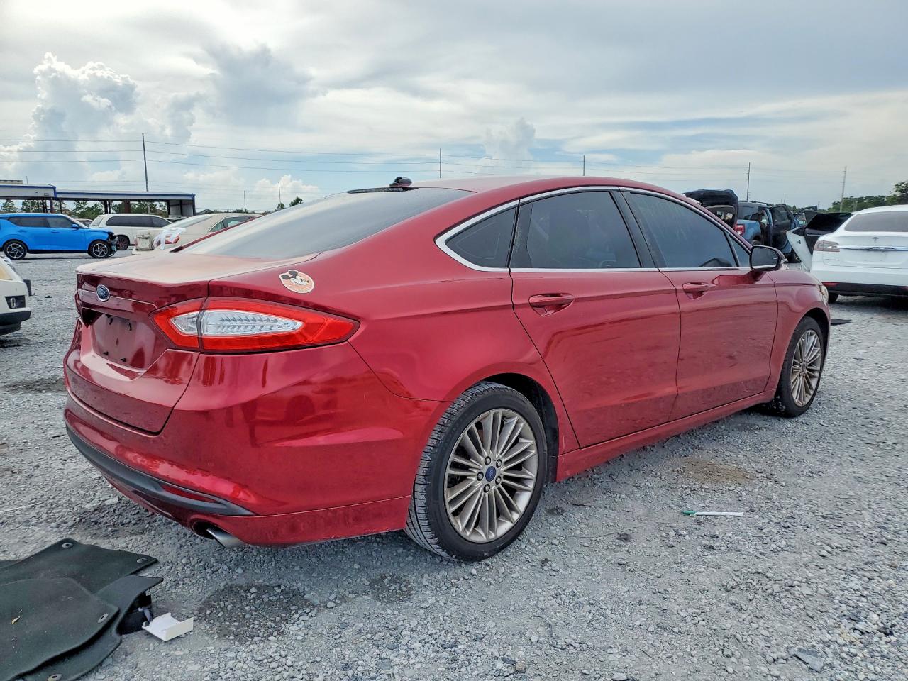 2015 Ford Fusion Se Burgundy vin: 3FA6P0HD3FR109919