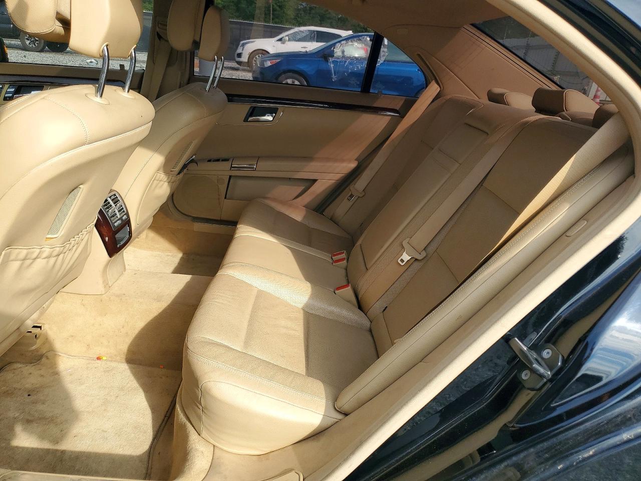2012 Mercedes-benz S 550 Black vin: WDDNG7DBXCA432069