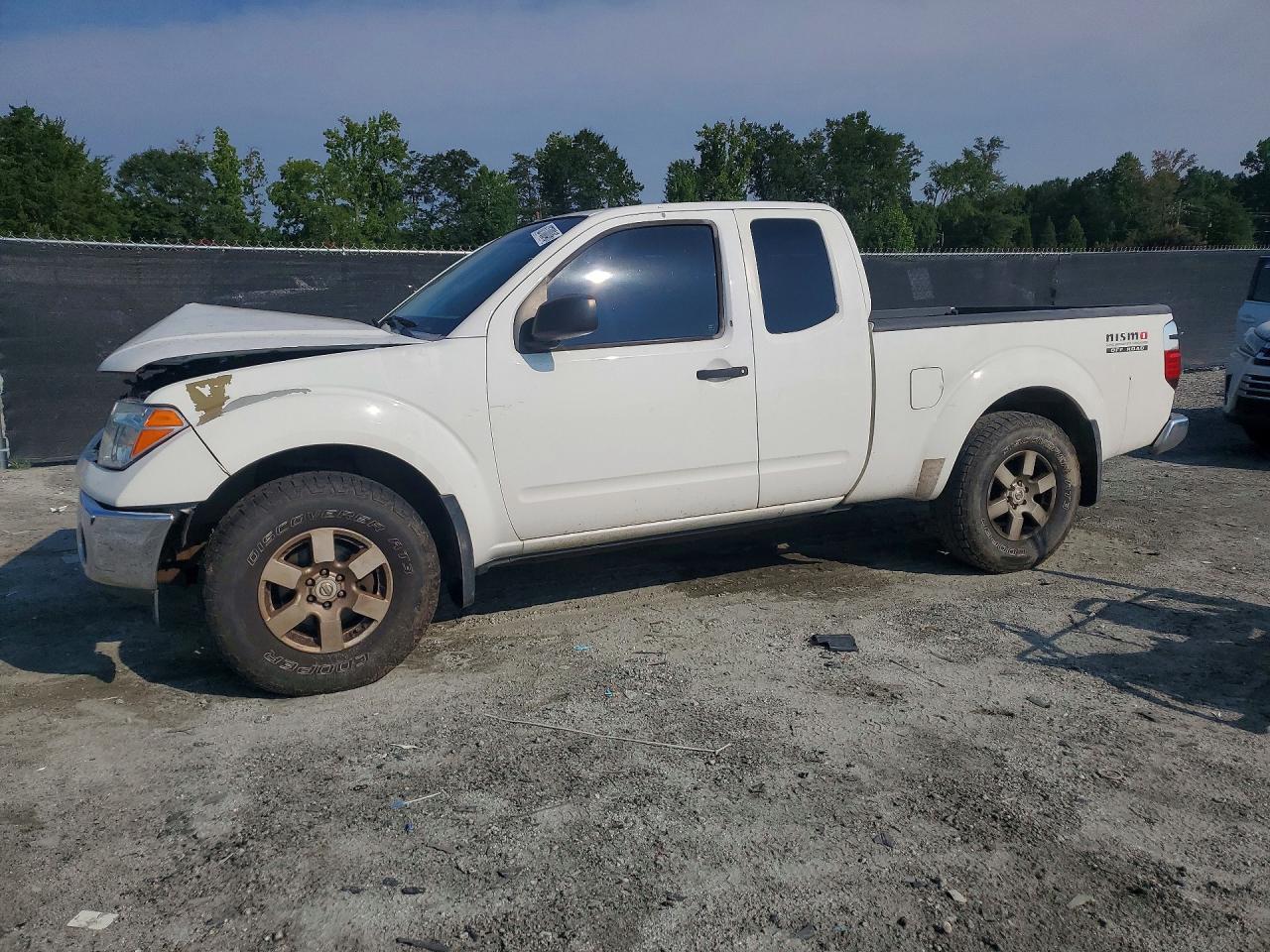 2005 Nissan Frontier Se White vin: 1N6AD06W15C425248