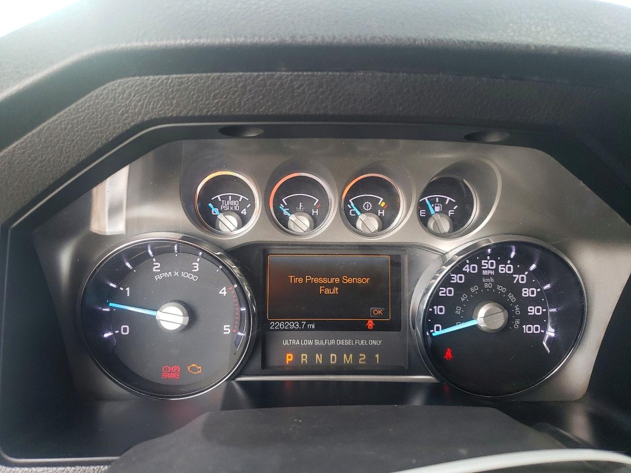2014 Ford F250 Super Duty Белый vin: 1FT7W2BT8EEA83655