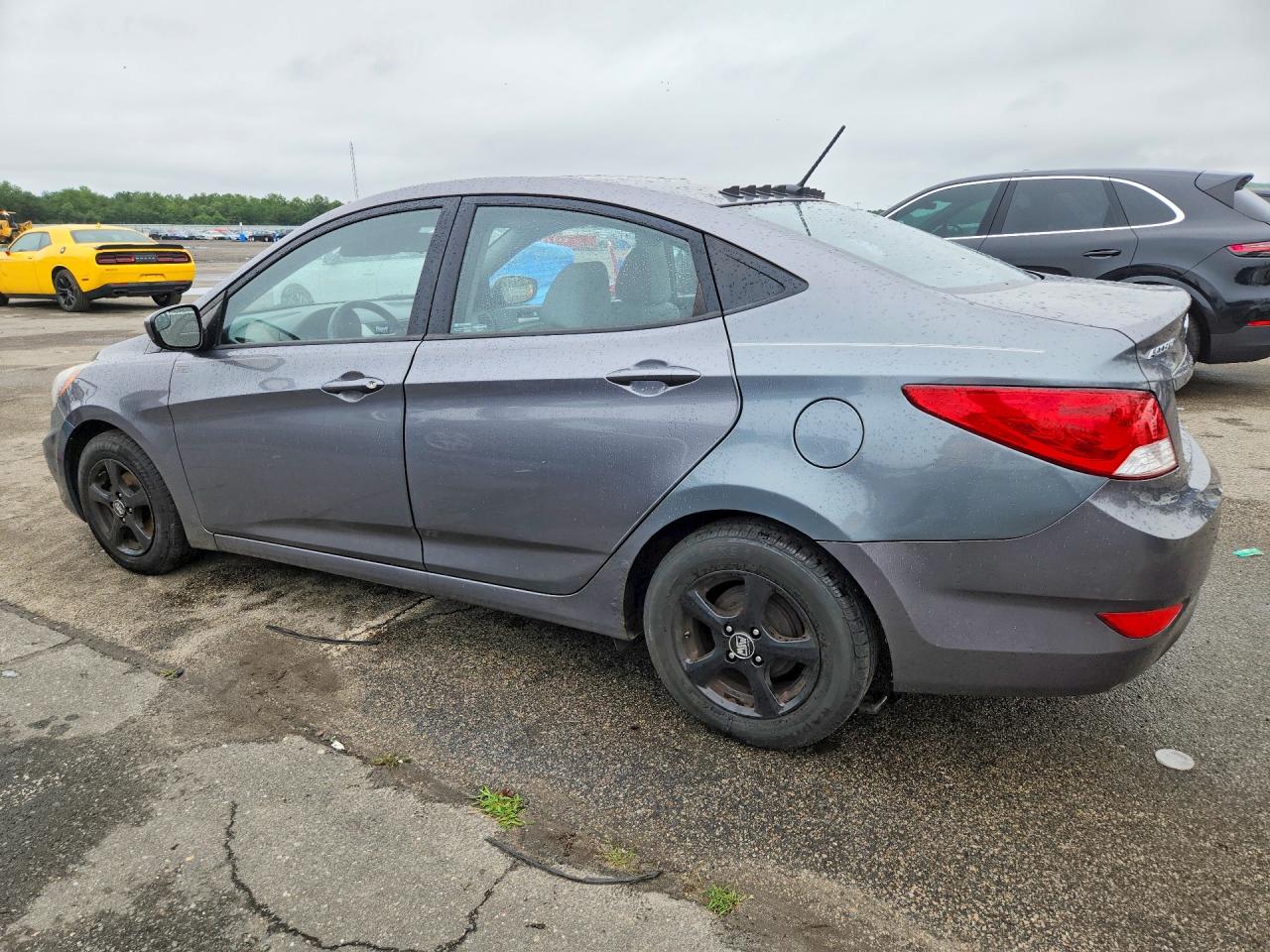 2014 Hyundai Accent Gls Gray vin: KMHCT4AE9EU728787