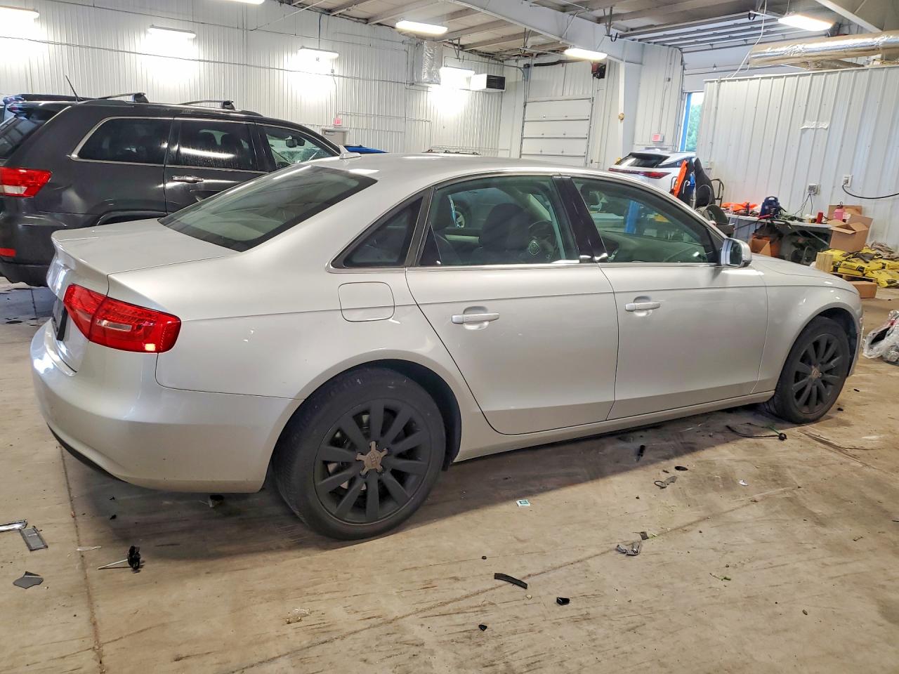 2013 Audi A4 Premium Silver vin: WAUBFAFLXDN011768