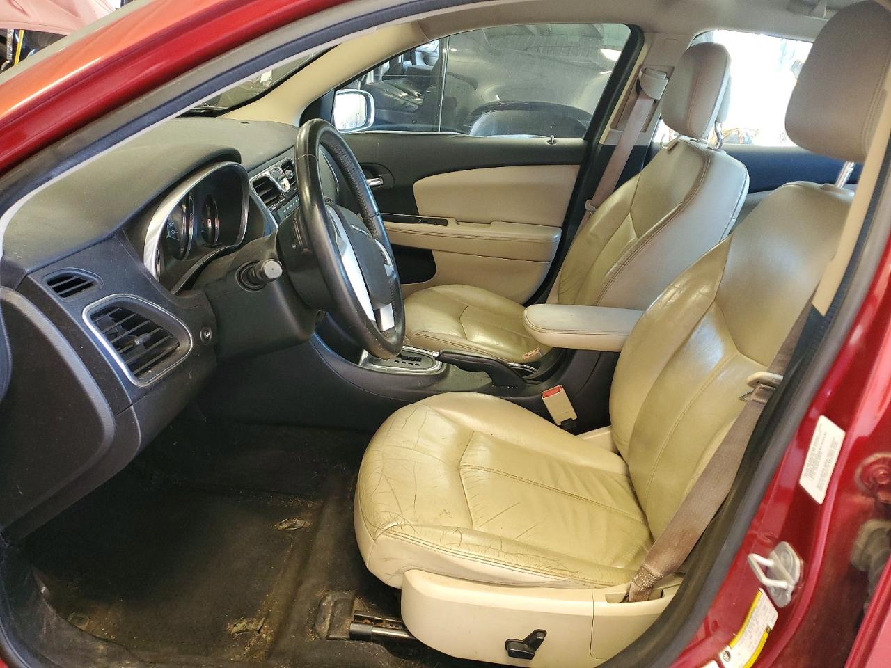 2013 Chrysler 200 Limited Red vin: 1C3CCBCG3DN515841