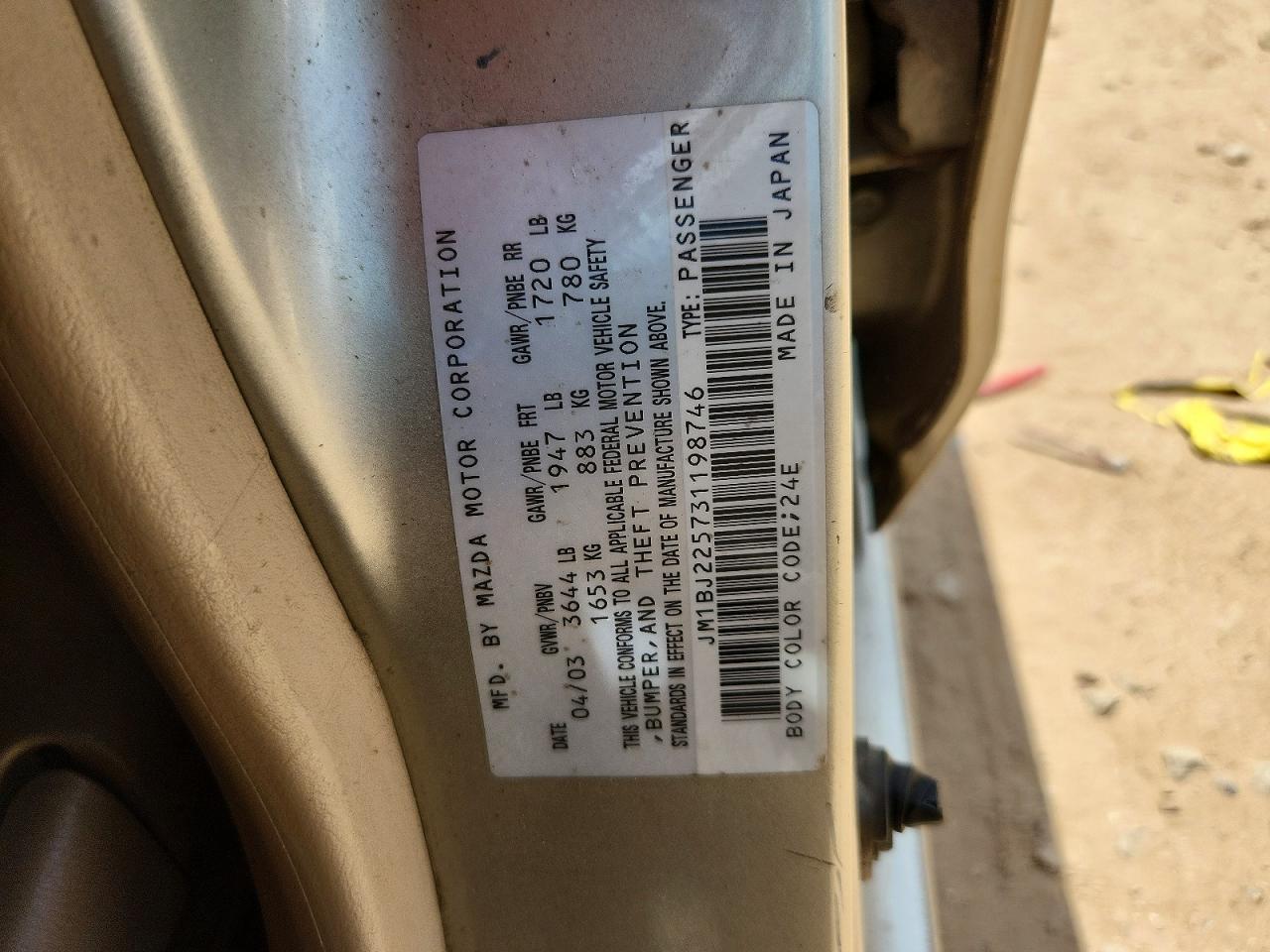 2003 Mazda Protege Dx Бежевый vin: JM1BJ225731198746