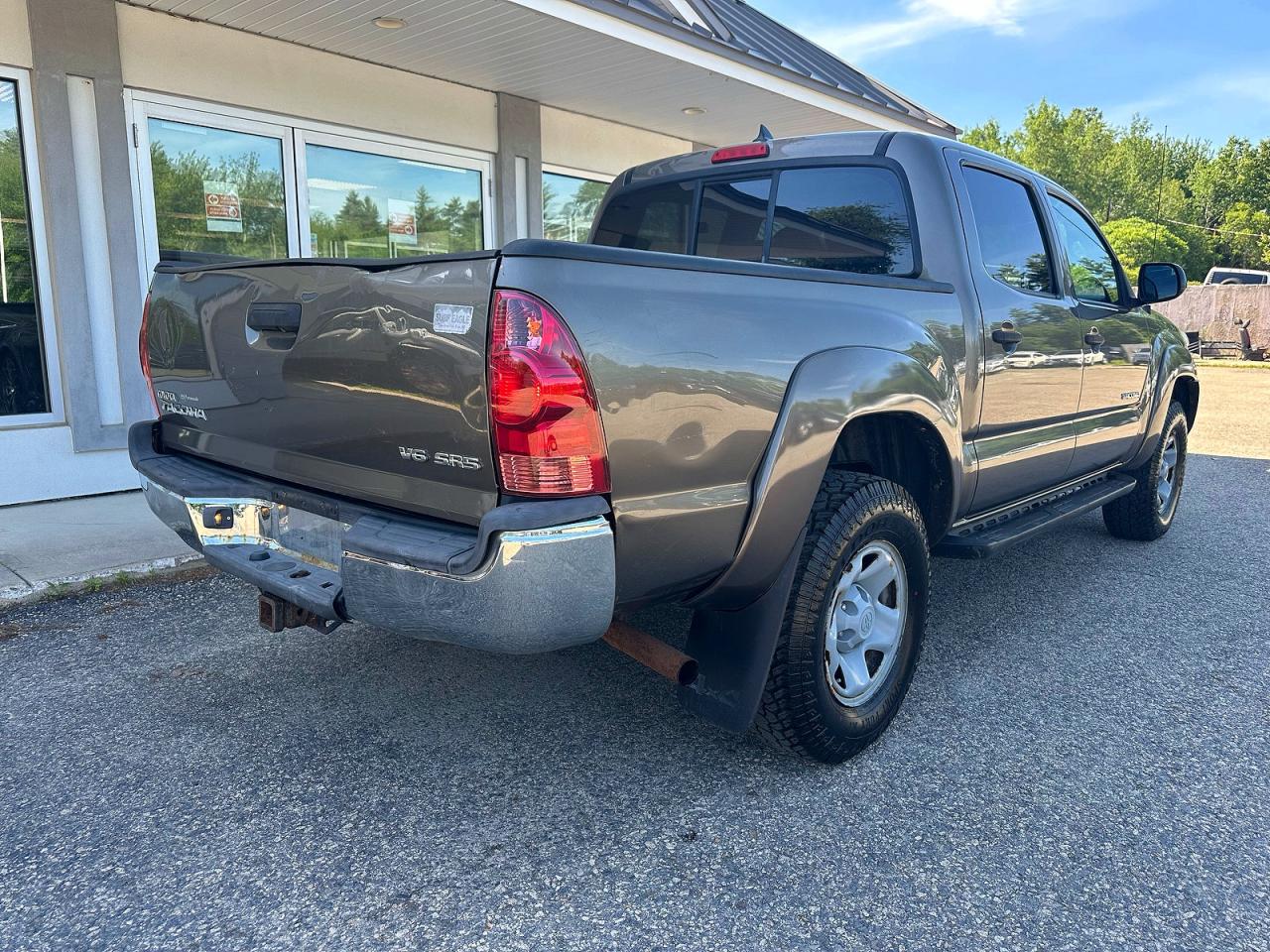 2014 Toyota Tacoma Double Cab Brown vin: 3TMLU4EN3EM143316