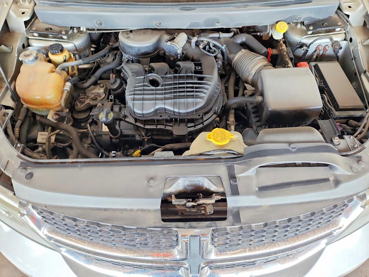 2011 Dodge Journey Mainstreet Silver vin: 3D4PG1FG9BT535390