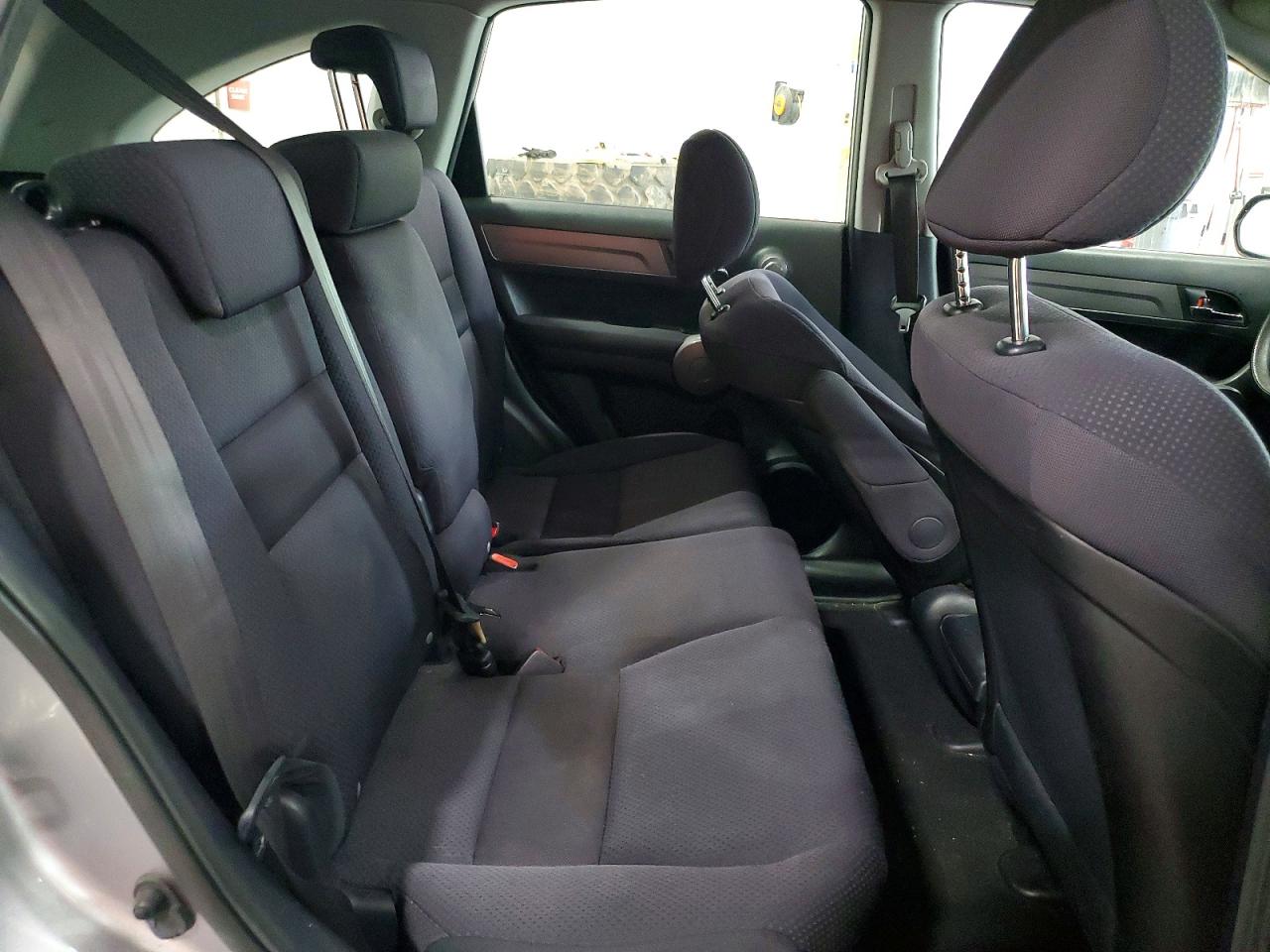 2008 Honda Cr-v Lx Silver vin: JHLRE38318C031277